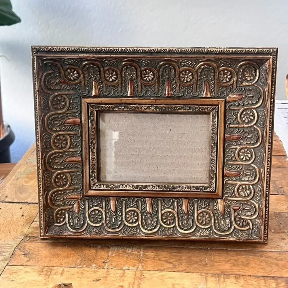 Vintage Picture Frame Ornate Embossed Floral Leaves Bell 4x6